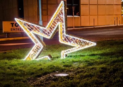 Luminarie San Salvo Realizza illuminazioni professionali per il tuo negozio, la tua città, o la tua cerimonia preferita. Lavoriamo sul territorio abruzzese, con sede a San Salvo. Illuminazioni san salvo, illuminazioni vasto, illuminazioni cupello, illuminazioni montenero, illuminazioni petacciato e dintorni.