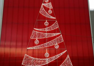 Luminarie San Salvo Realizza illuminazioni professionali per il tuo negozio, la tua città, o la tua cerimonia preferita. Lavoriamo sul territorio abruzzese, con sede a San Salvo. Illuminazioni san salvo, illuminazioni vasto, illuminazioni cupello, illuminazioni montenero, illuminazioni petacciato e dintorni.