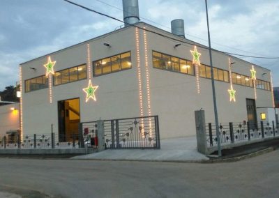 Luminarie San Salvo Realizza illuminazioni professionali per il tuo negozio, la tua città, o la tua cerimonia preferita. Lavoriamo sul territorio abruzzese, con sede a San Salvo. Illuminazioni san salvo, illuminazioni vasto, illuminazioni cupello, illuminazioni montenero, illuminazioni petacciato e dintorni.