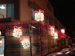 Luminarie San Salvo Realizza illuminazioni professionali per il tuo negozio, la tua città, o la tua cerimonia preferita. Lavoriamo sul territorio abruzzese, con sede a San Salvo. Illuminazioni san salvo, illuminazioni vasto, illuminazioni cupello, illuminazioni montenero, illuminazioni petacciato e dintorni. Luminarie San Salvo Realizza illuminazioni professionali per il tuo negozio, la tua città, o la tua cerimonia preferita. Lavoriamo sul territorio abruzzese, con sede a San Salvo. Illuminazioni san salvo, illuminazioni vasto, illuminazioni cupello, illuminazioni montenero, illuminazioni petacciato e dintorni.
